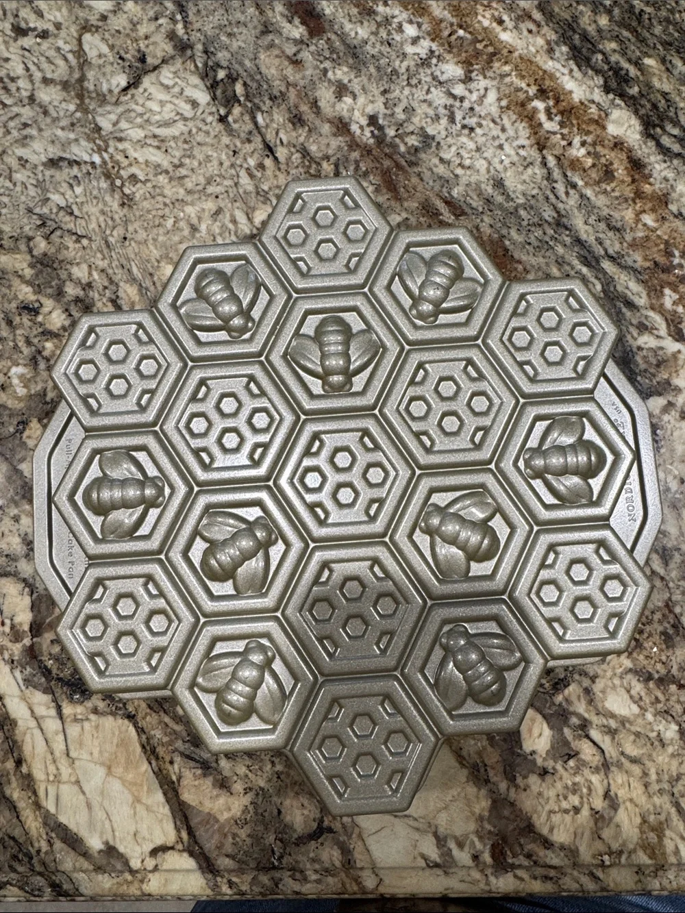 Honeycomb Cake Pan by Williams-Sonoma